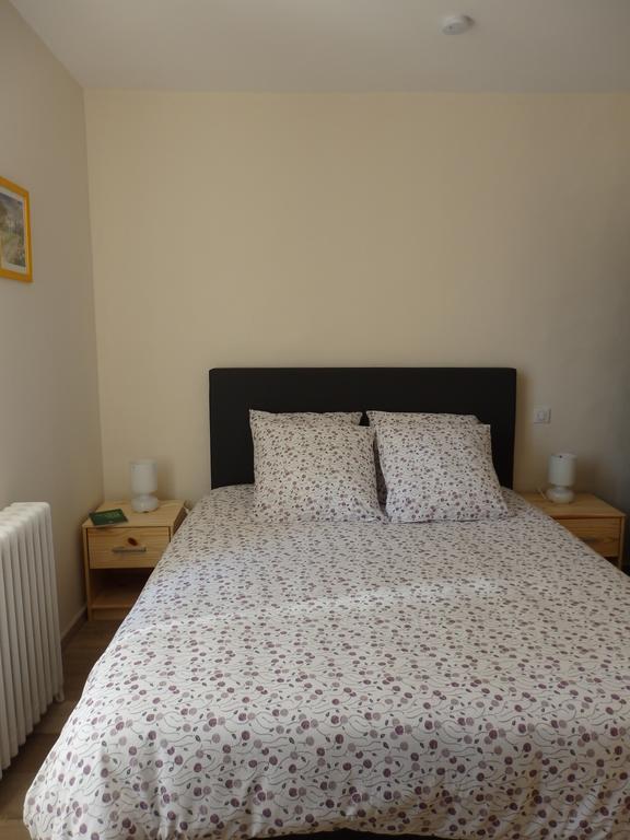 Le Merlanson Chambres D'Hotes Bez-et-Esparon Bagian luar foto