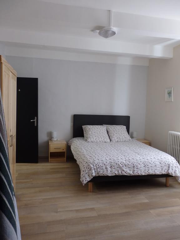 Le Merlanson Chambres D'Hotes Bez-et-Esparon Bagian luar foto